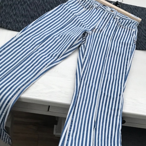 Pin striped flared denim jeans with booty star - Picture 2 of 6